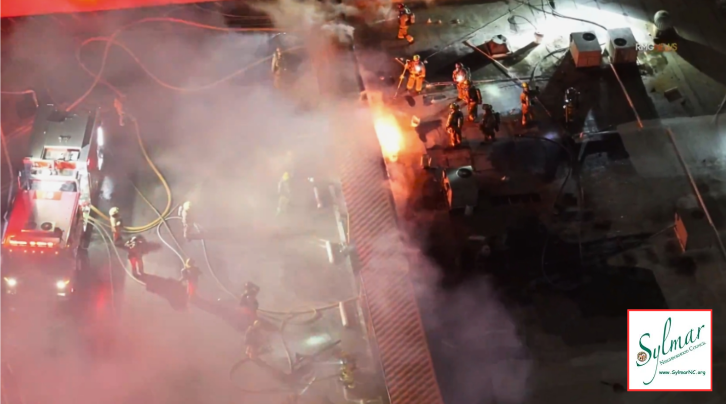 SYLMAR - Arson suspected after fire tears through Sylmar strip mall